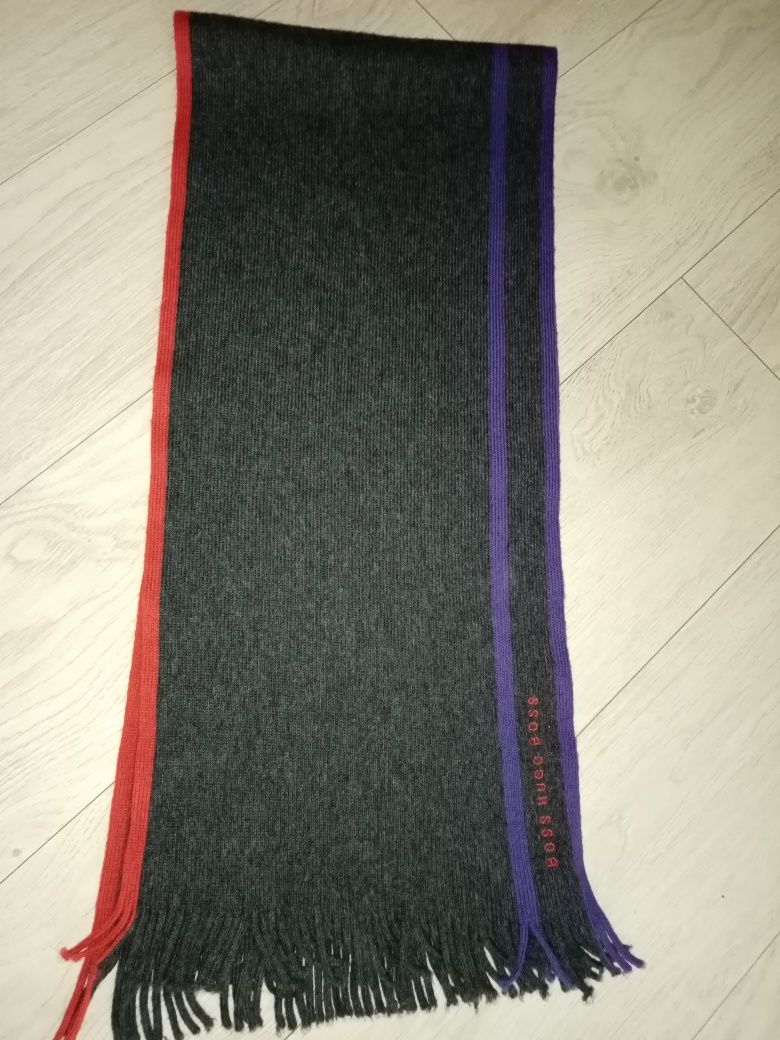 Szalik Hugo Boss 100% wełna dziewicza