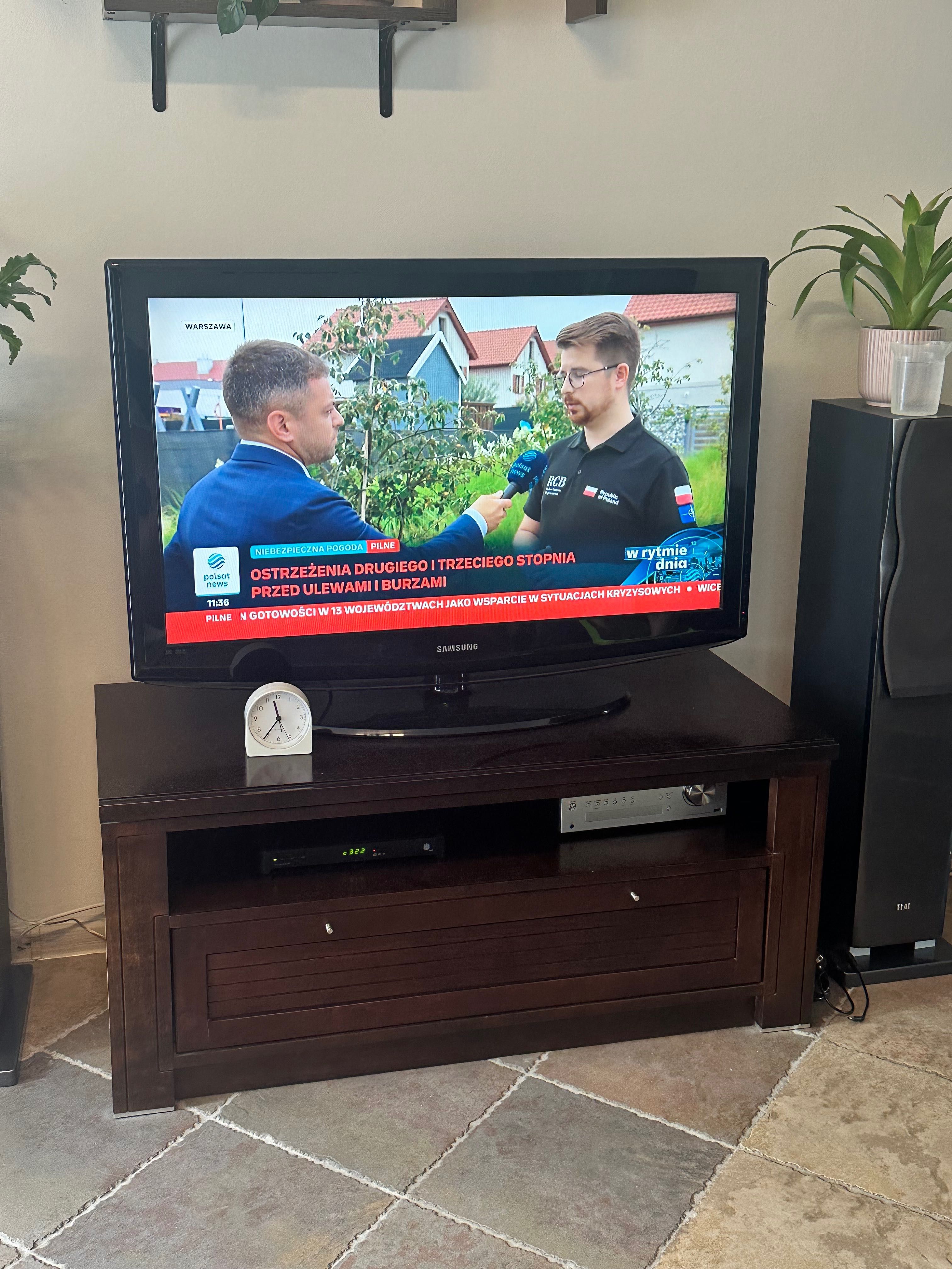 Zestaw mebli Klose Ciemna brzoza regał RTV pod telewizor i komoda