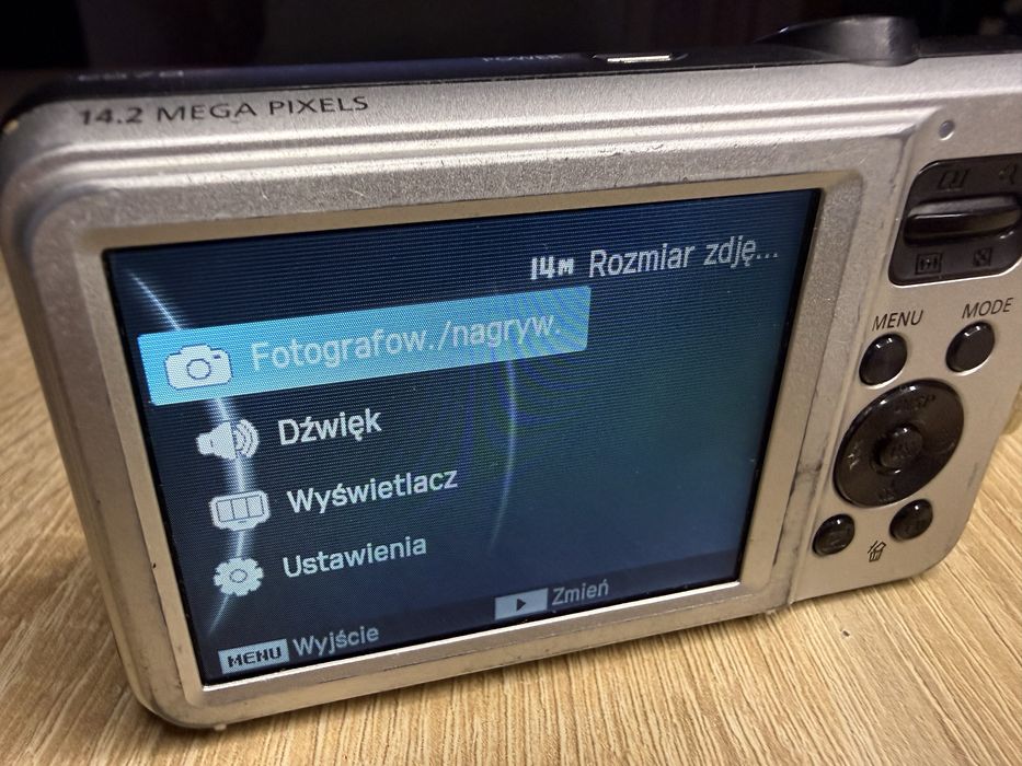 Sprzedam aparat cyfrowy kompaktowy Samsung es78 14.2 megapikseli