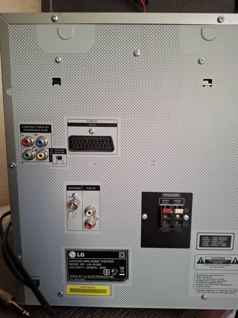 музичний центр LG LM-K3365, з функцією караоке
