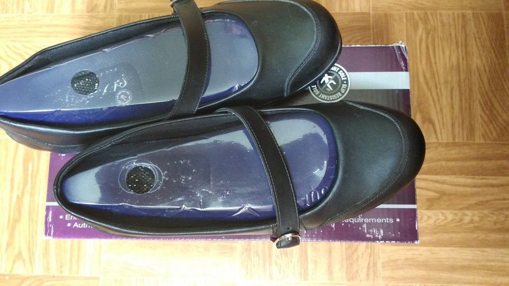 Мокасины Skechers 6,5 US туфли