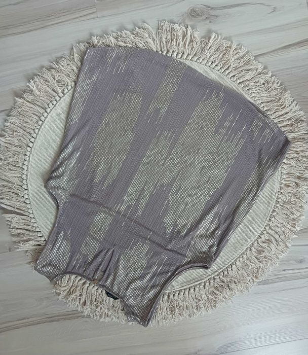 Beżowo-złota bluzka bez rękawów r. 46 F&F