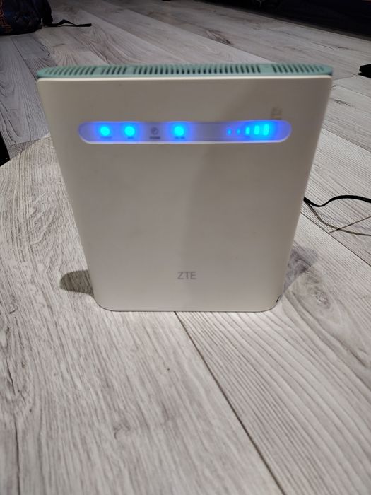 Router 4g+ LTE+ ZTE mf286d bez sim locka agregacja 3 pasm