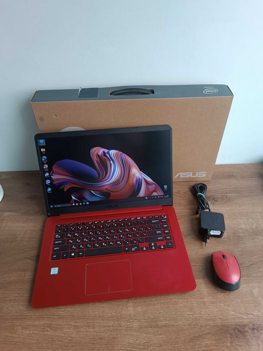 Ноутбук laptop Asus Vivobook 15.6, Intel i3, RAM 12Gb, SSD 240Gb