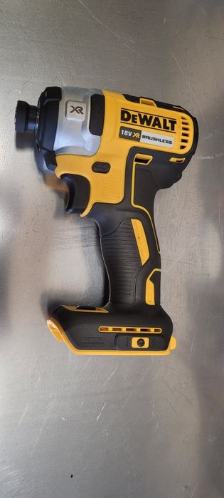 Zakretarka Dewalt Dcf887 stan idealny!