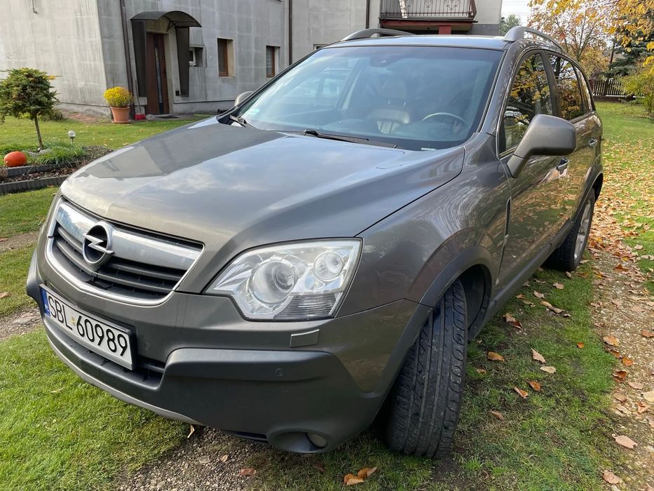 Opel Antara Zadbany SUV Opel Antara z napędem 4x4