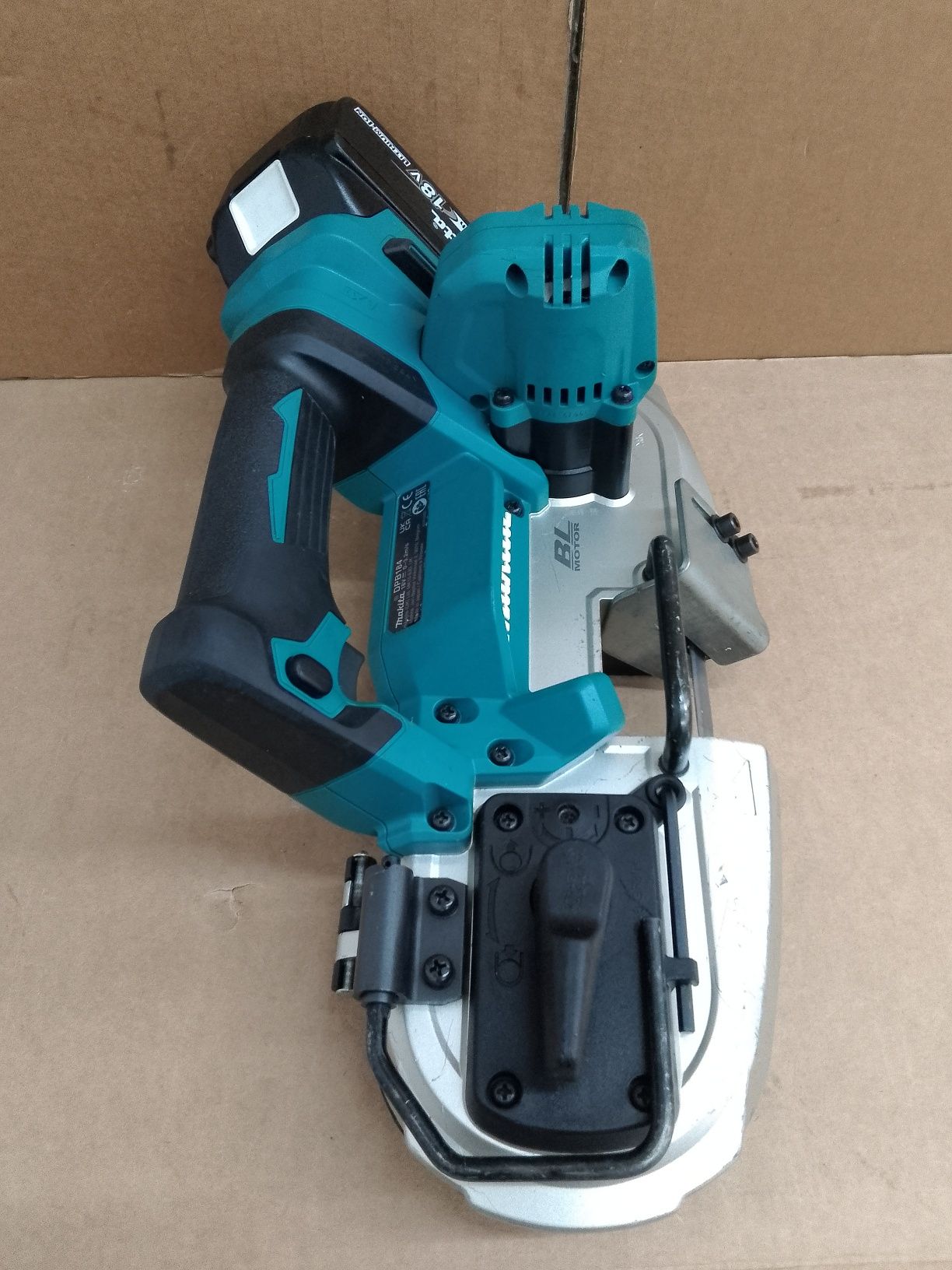 Makita DPB184 Piła Taśmowa Pilarka Brushless 51x51mm 18V 5.0Ah 2023.5r