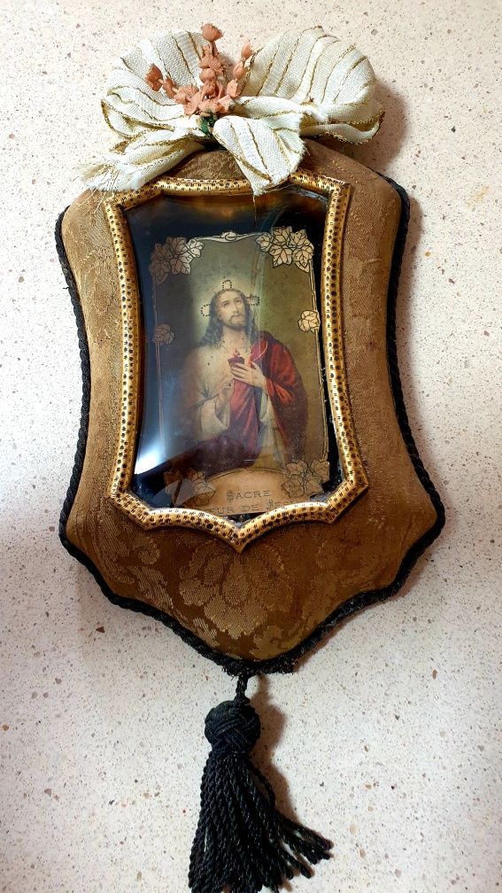 Lindo antigo registo com a imagem do  Sagrado Coração de Jesus