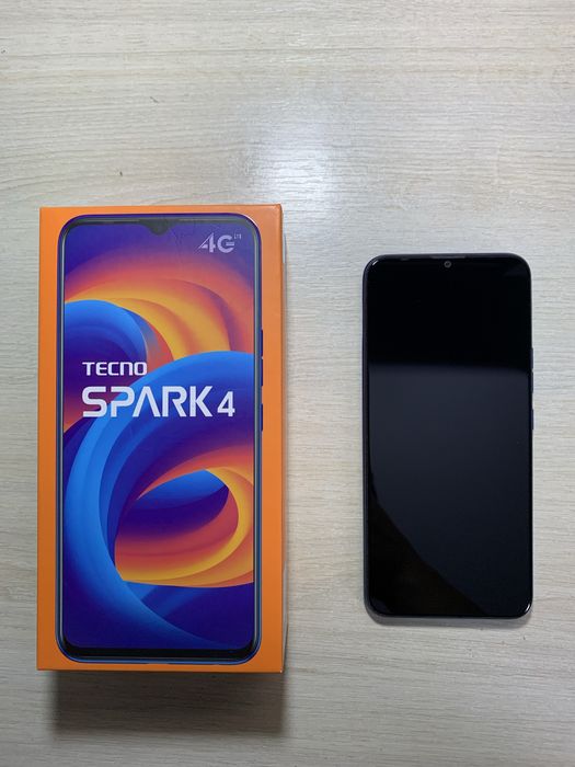 Смартфон Tecno Spark 4