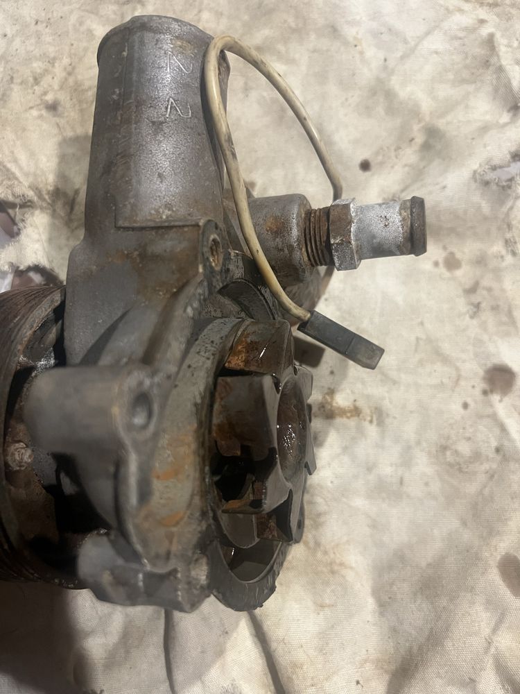 Водяна помпа ЗМЗ 406, ЗМЗ 409, газель, соболь, волга 3110