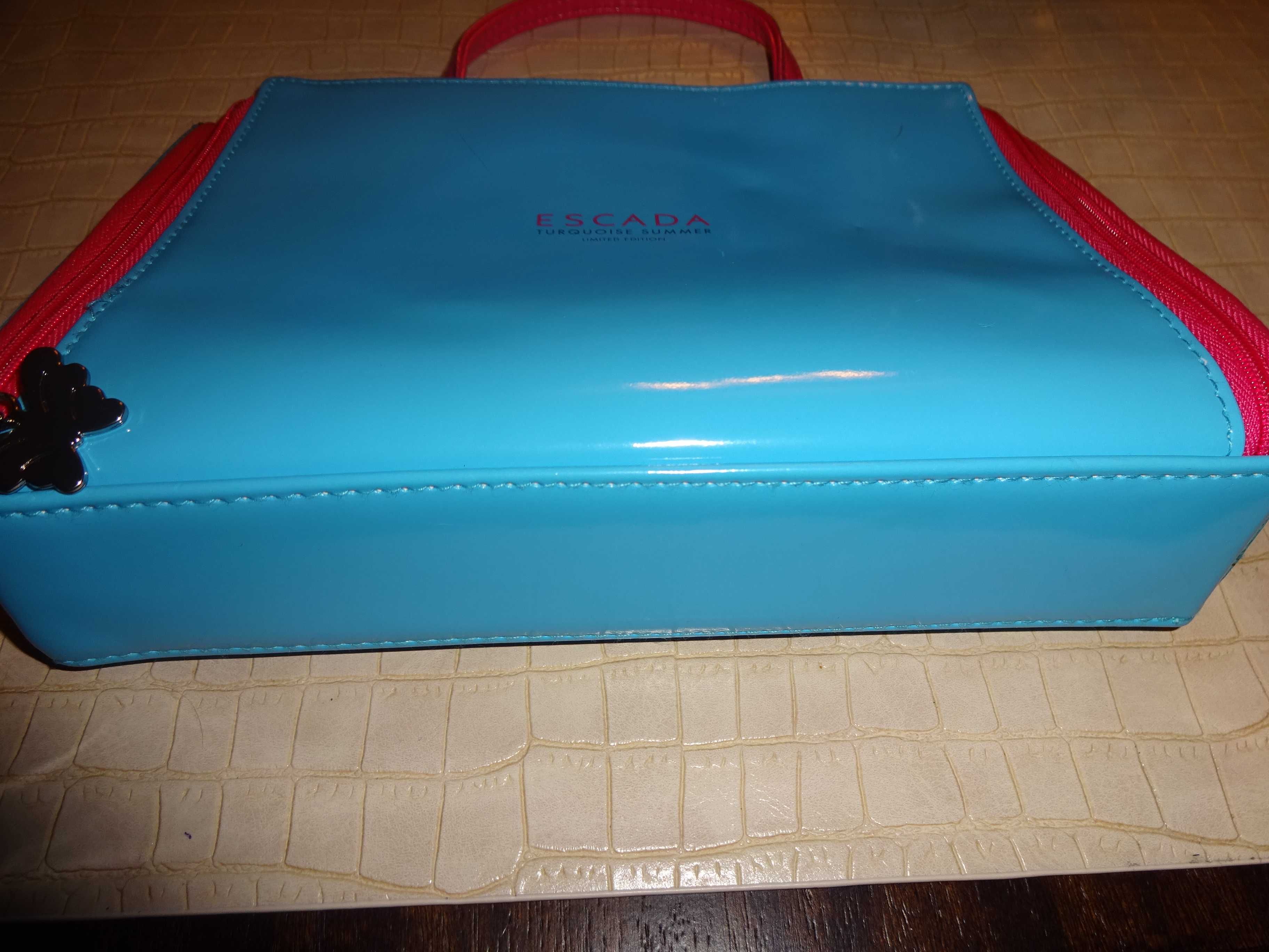 ESCADA Turquoise Summer oryg. niebieska kosmetyczka Limited Edition