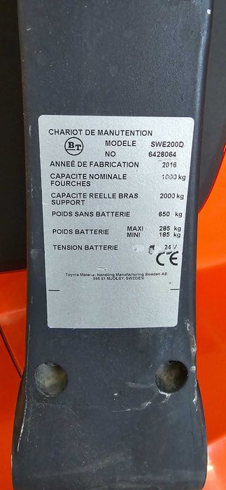 Wózek paletowy BT SWE 200 niski maszt wstępne podnoszenie wideł Toyota