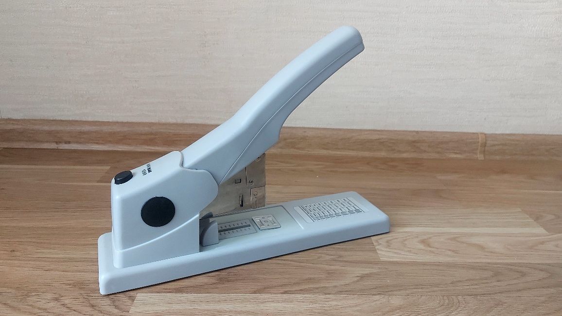 Степлер buromax 4288