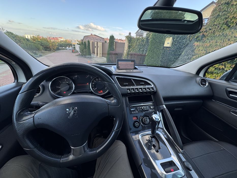 Peugeot 3008 2.0д. Автомат