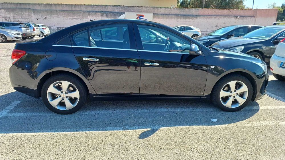 Chevrolet Cruze 1.7 LT 2012
