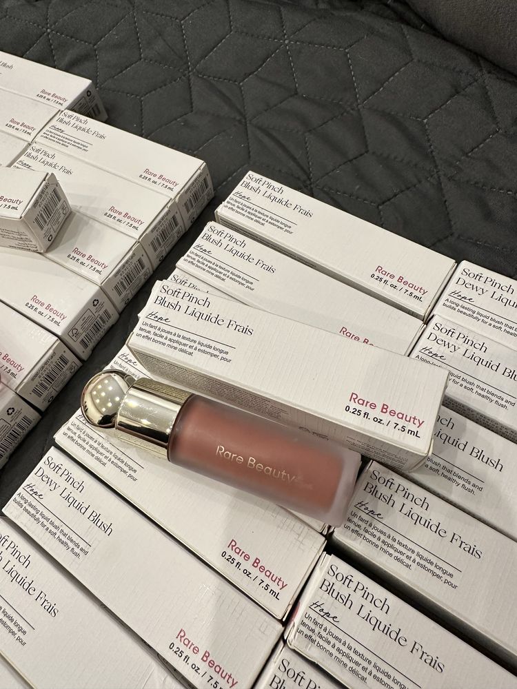 Румʼяна Rare Beauty розпродаж оріг