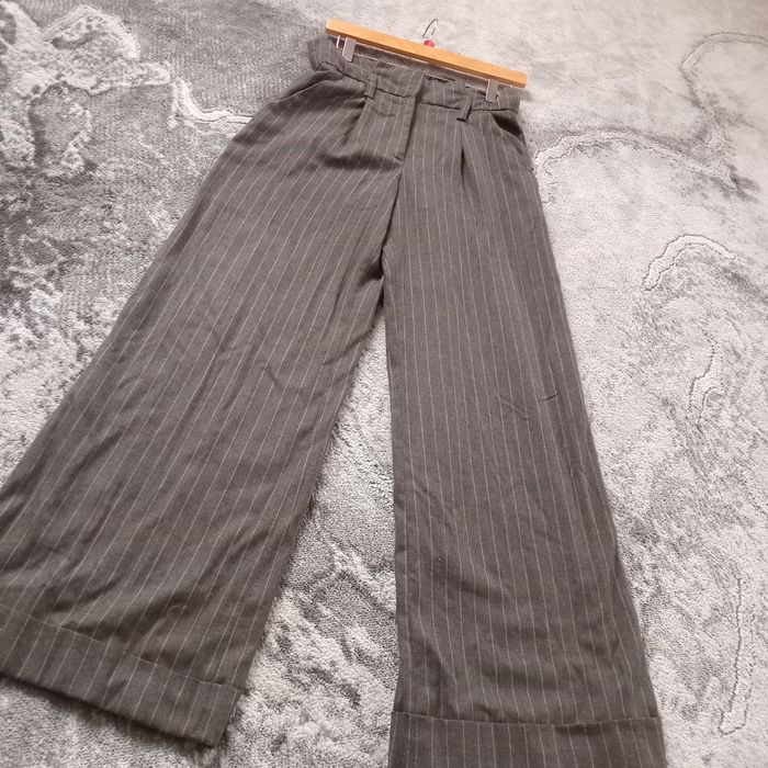 Стильні палаццо з високою посадкою