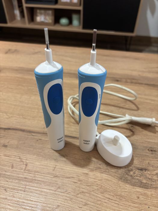 2x szczoteczka oral B firmy Braun
