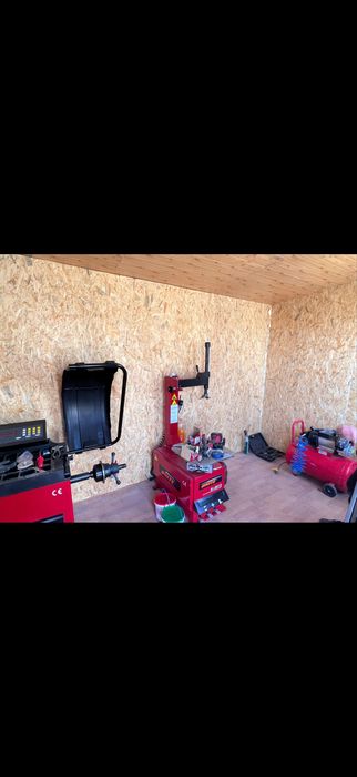 Здам в оренду територію під автостоянку та шиномонтаж!