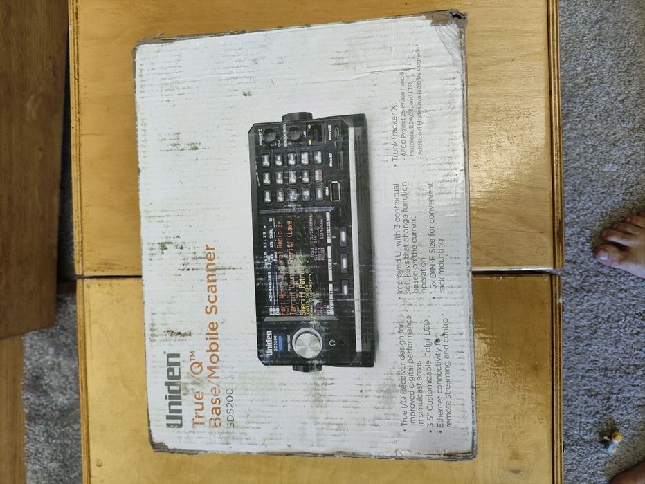 Радіо сканер Uniden sds200