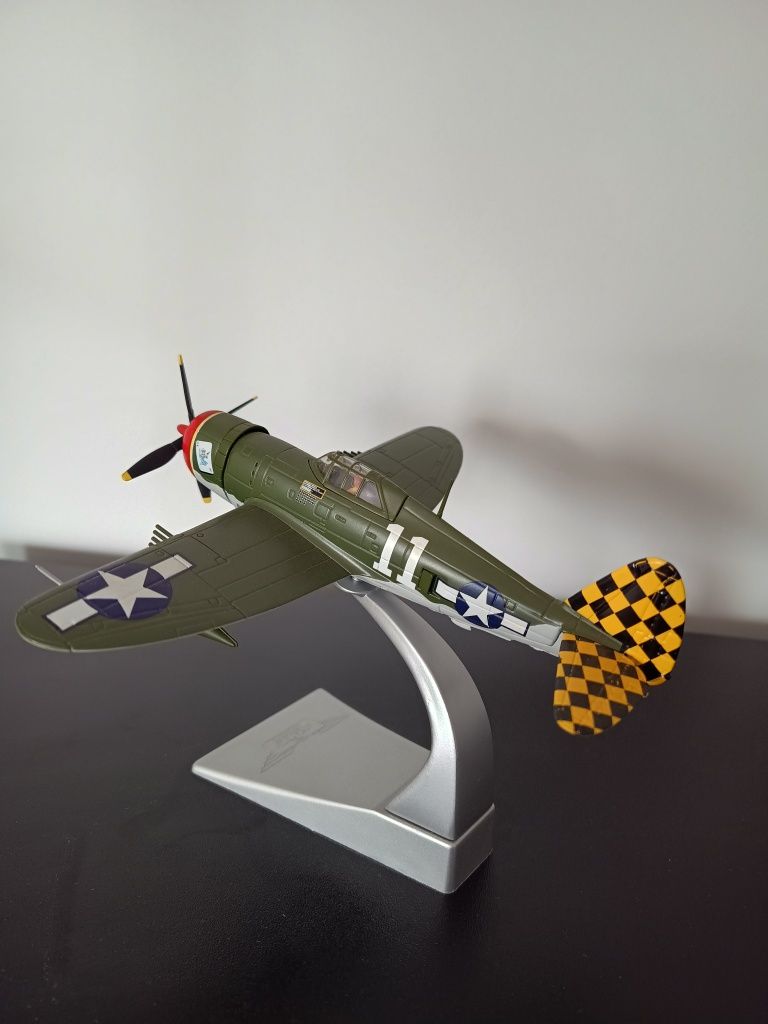 Samolot diecast corgi p47 1/72