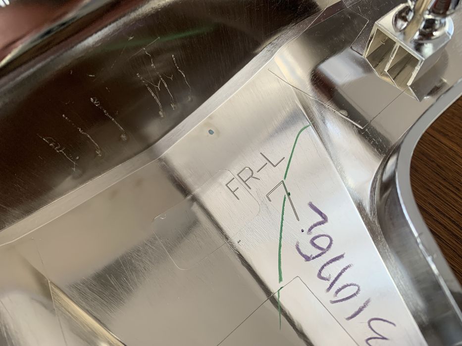 pokrywa głowicy cylindra lewy przód 12371-MEA-670 Honda VTX 1300 nowa