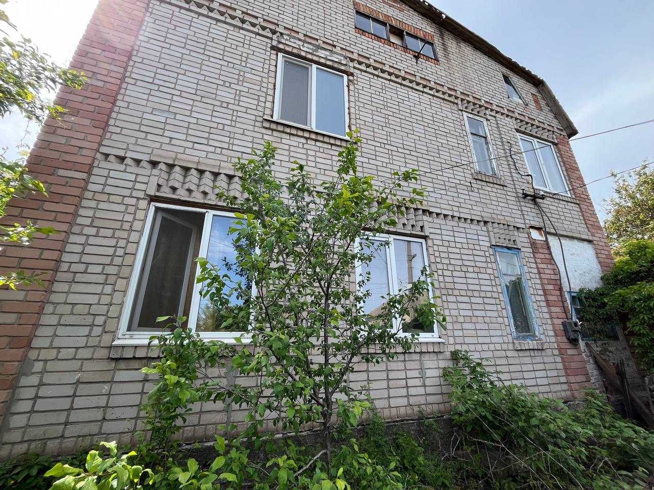 Продаж 4к будинку з гаражем Довгинцево