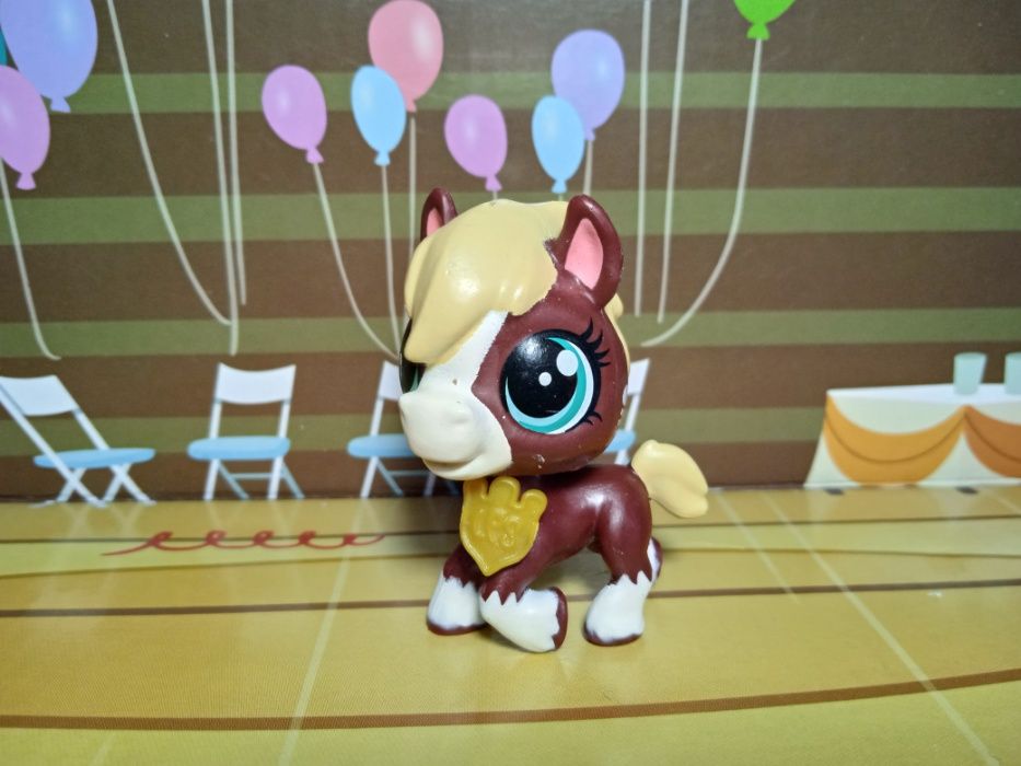 Коллекционная фигурка Littlest Pet Shop с кодом