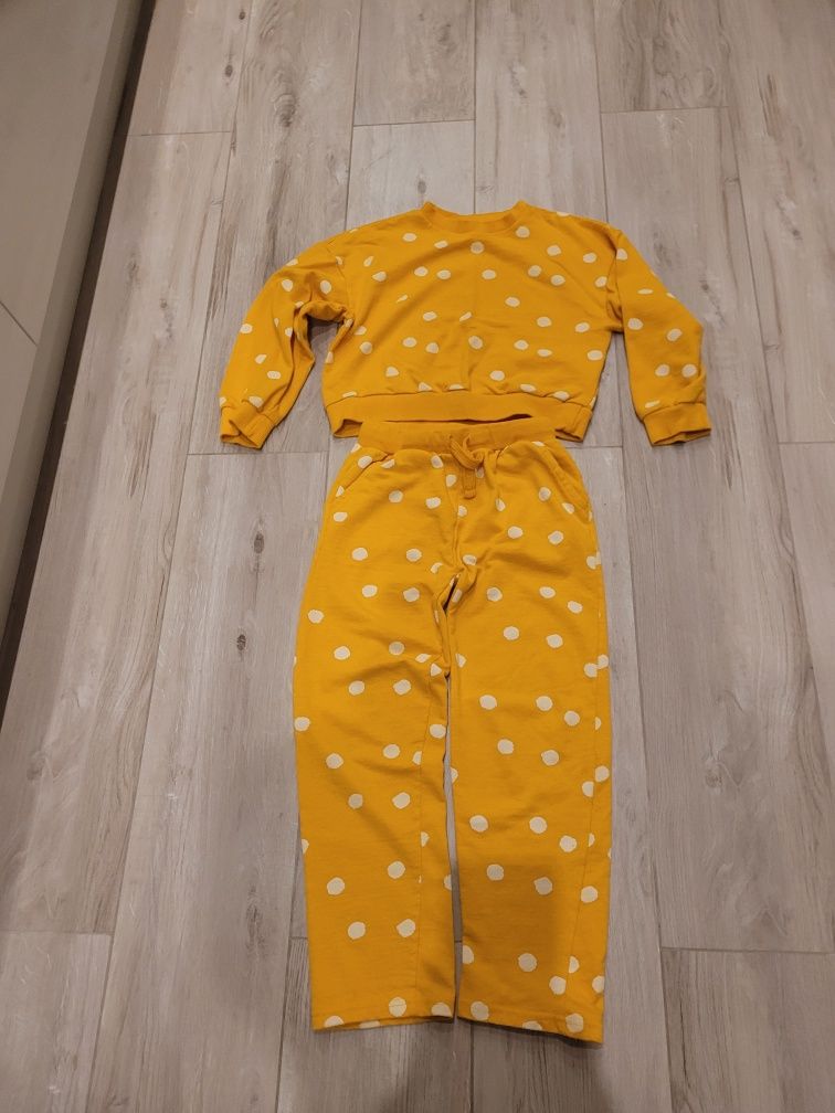 Dres bluza i spodnie Sinsay