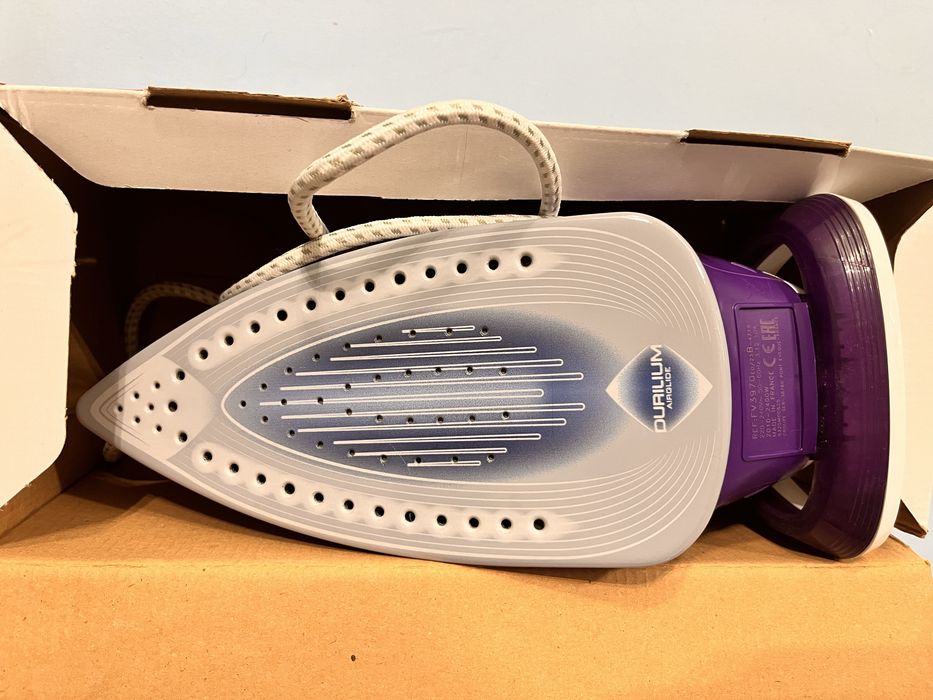 праска, утюг Tefal Easygliss.