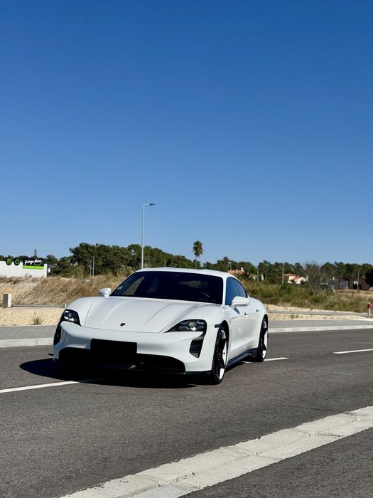 Porsche Taycan Turbo