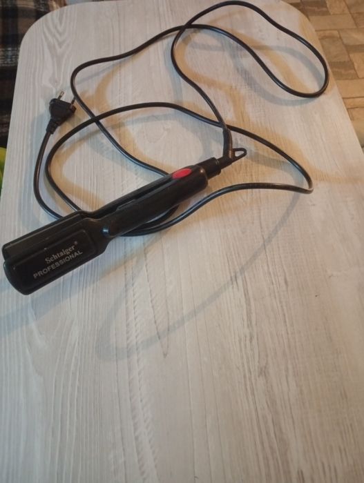 Плойка Schtaiger утюжок