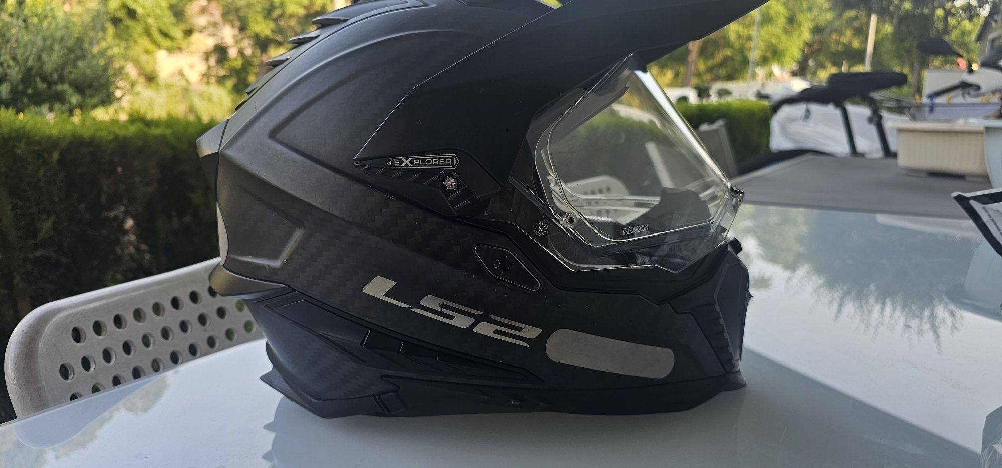Ls2 explorer carbono capacete