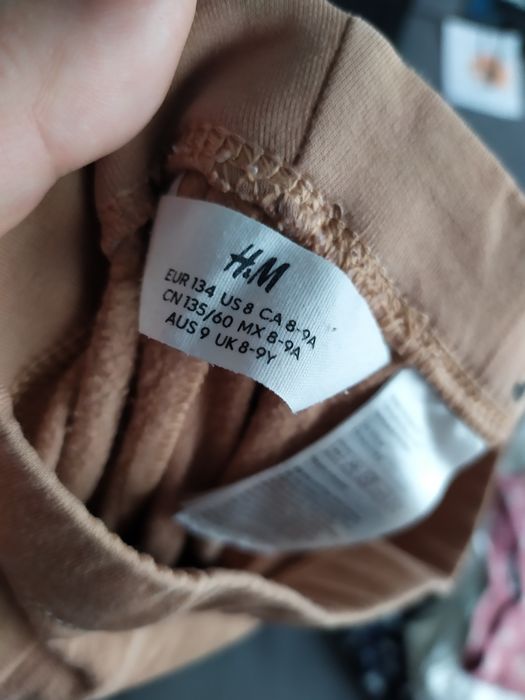 H&M legginsy 134 serduszka