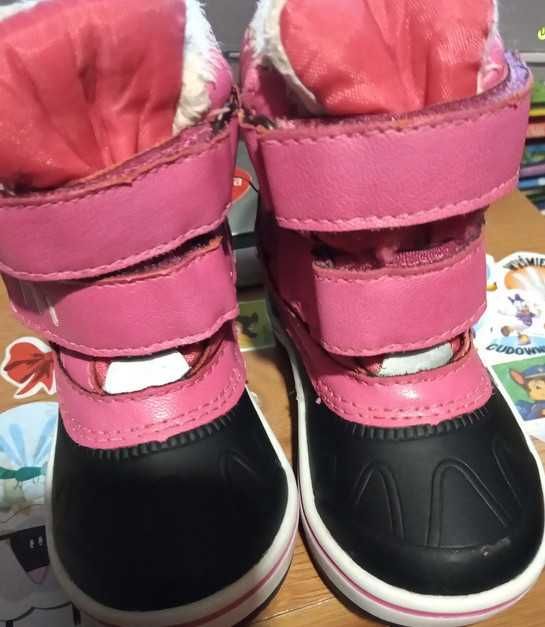 Sprzedam Botki różowe . Rozmiar 20