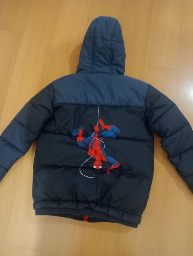 Casaco do homem aranha