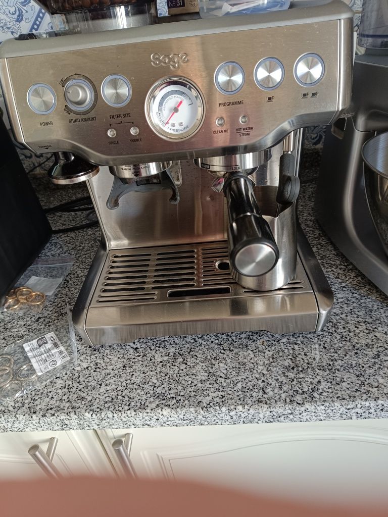 Máquina de café SAGE, sem uso
