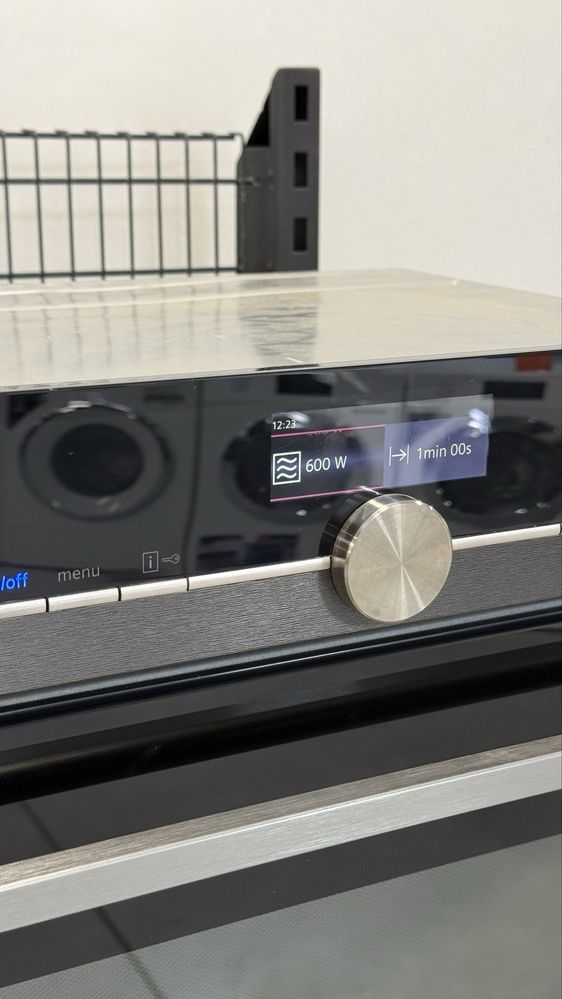 Духовка з мікрохвильовкою Siemens HM 876G2B6. Studio Line
