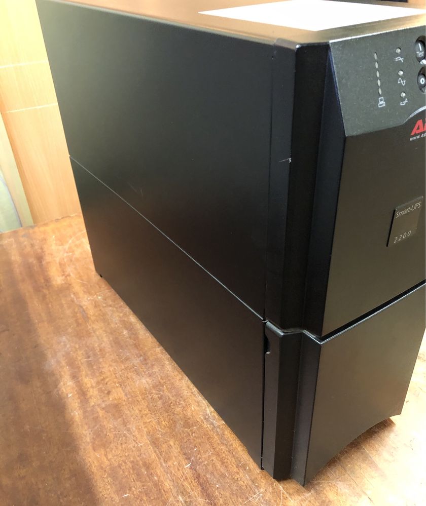 APC Smart-UPS 2200 SUA2200 Синус під Опалення