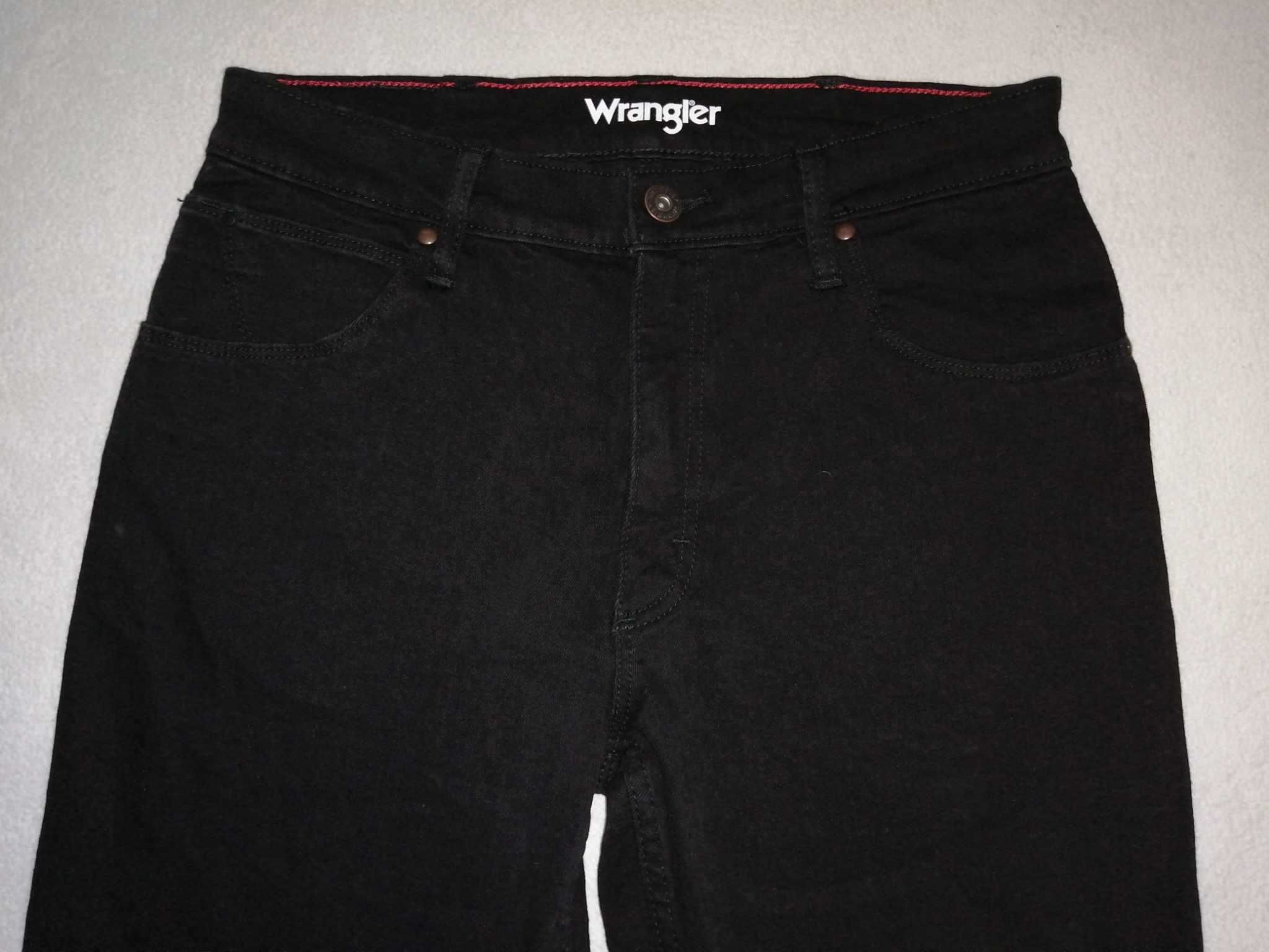 WRANGLER Straight Black Spodnie Męskie Jeans W32 L30 Jak nowe