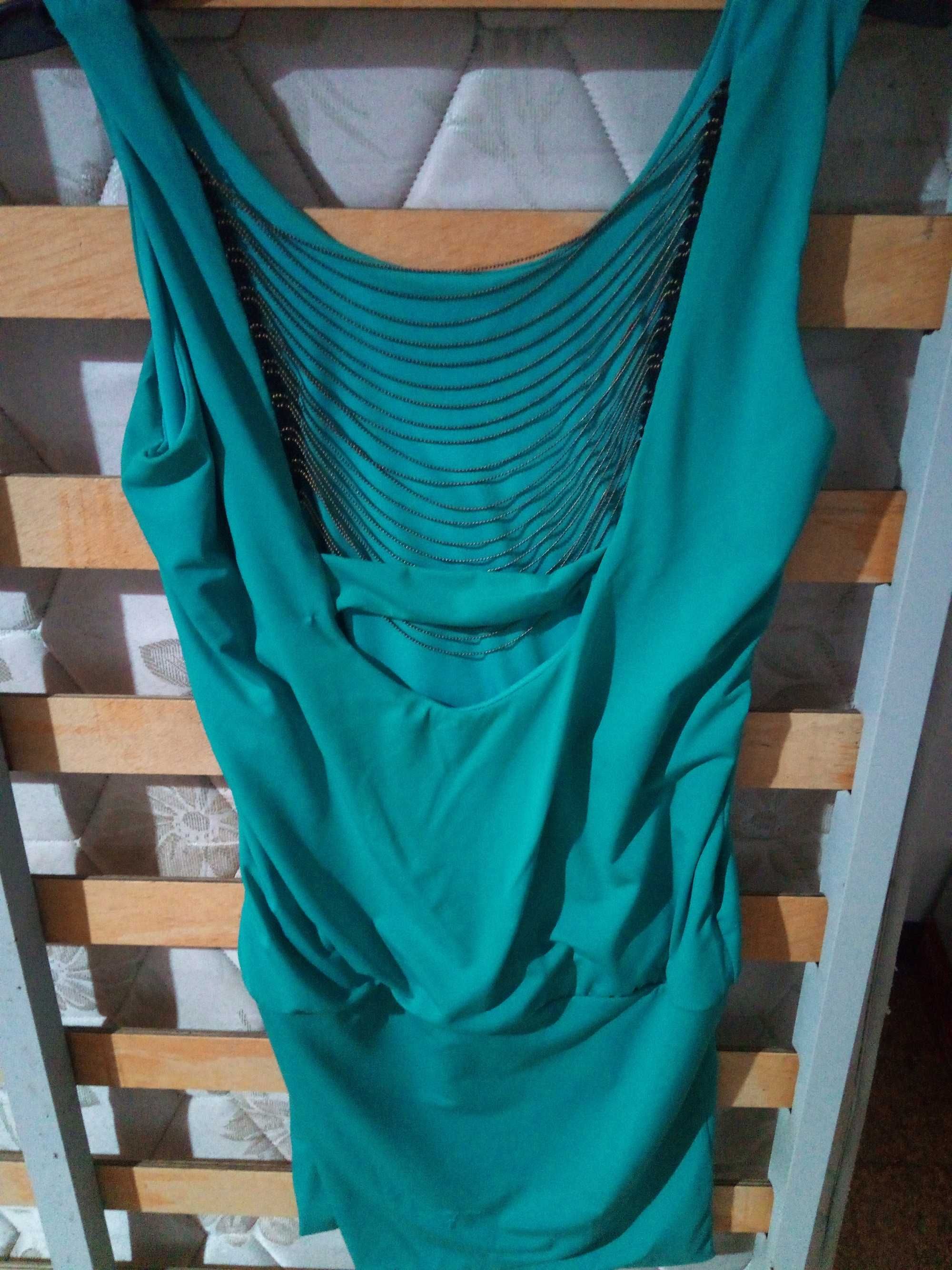 Túnica/Vestido, com pormenor de colar no pescoço