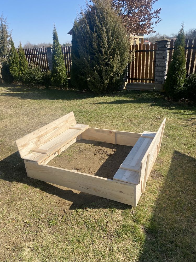 Продам пісочнецю для дітей