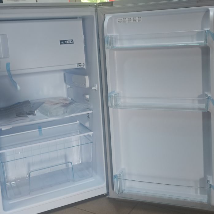Lodówka jednodrzwiowa Candy COT1S45FSH