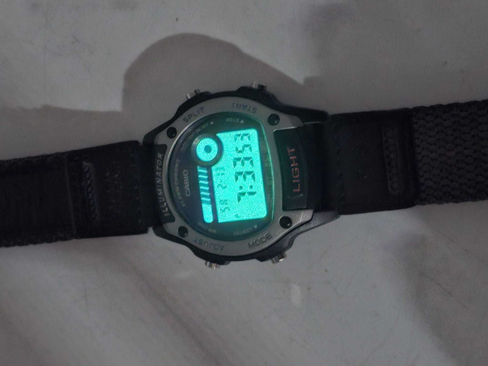 Casio W-94H zegarek męski elektroniczny podświetlany