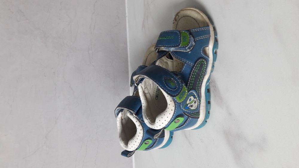 Sandałki chłopięce