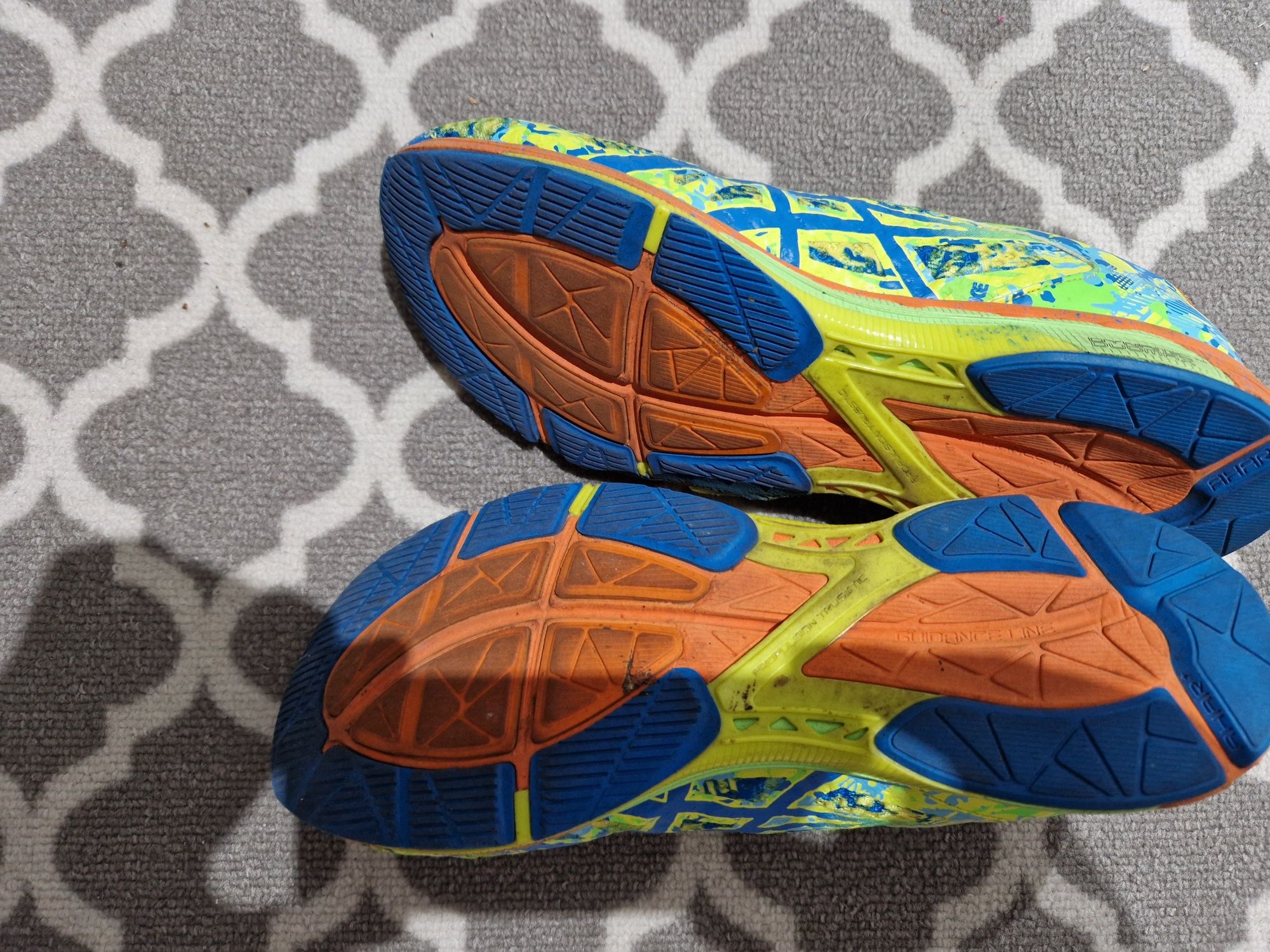 Asics Noosa train