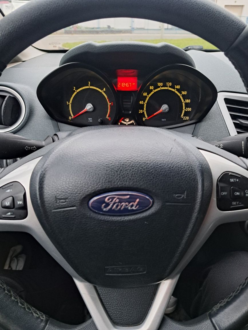 Ford Fiesta 1.4 Tdci 2010 rok bdb stanie okazja