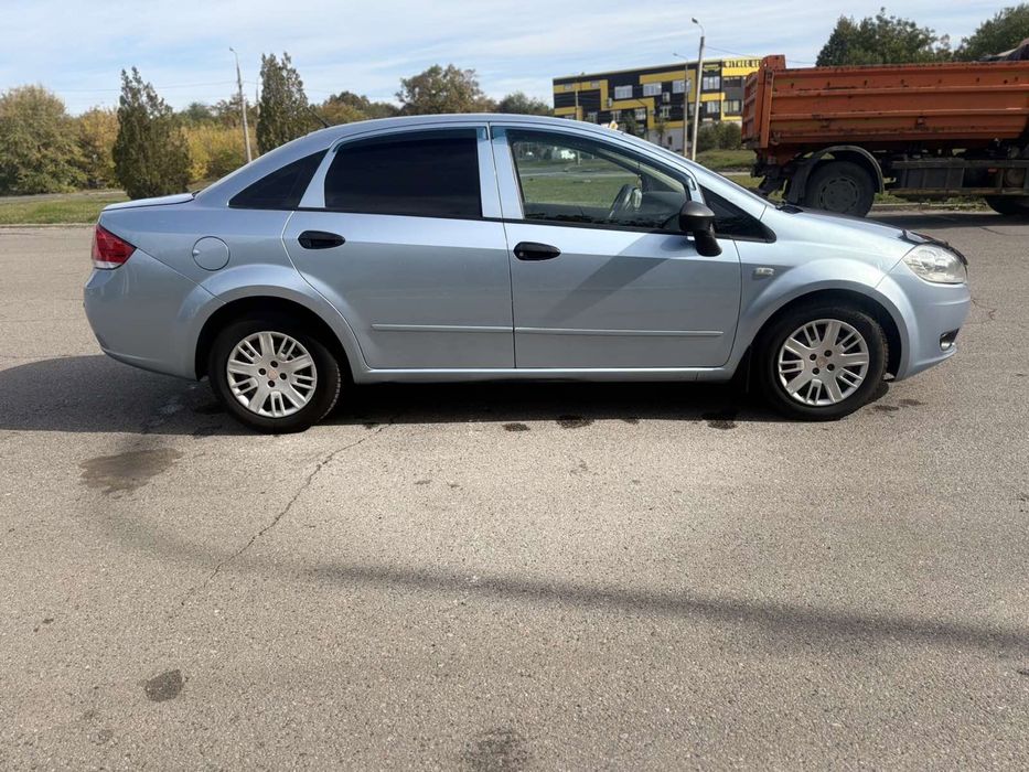Продам Fiat Linea