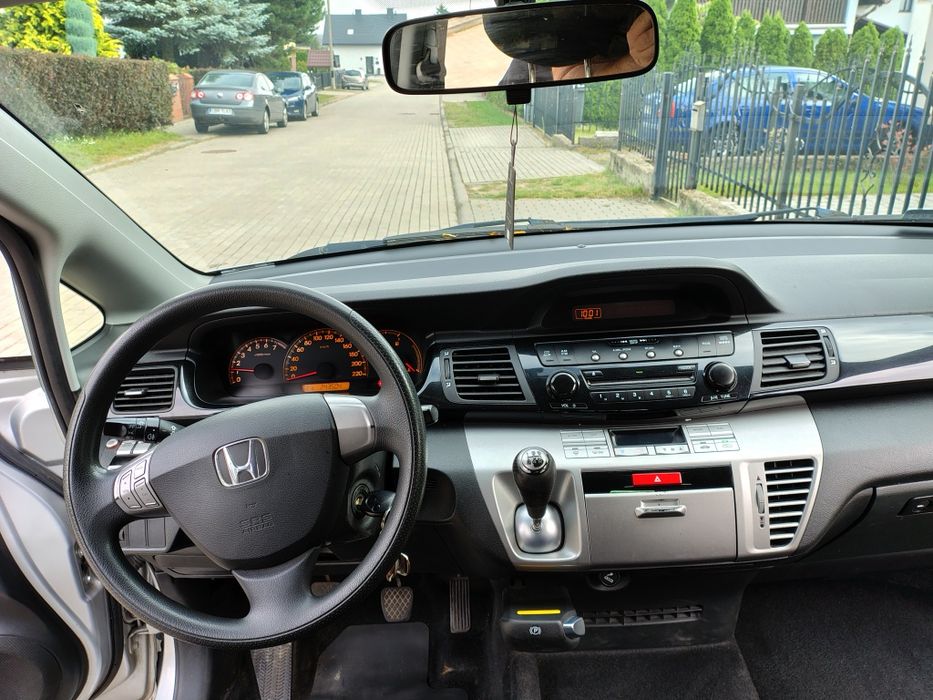 Honda  FR-V 2006