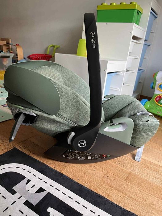 Sprzedam fotelik dziecięcy cybex cloud T
